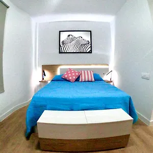 https://deluxe-triana-center.es-andalucia.com