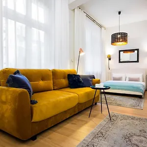 https://apartment-tenczynska.krakowhotelspoland.com